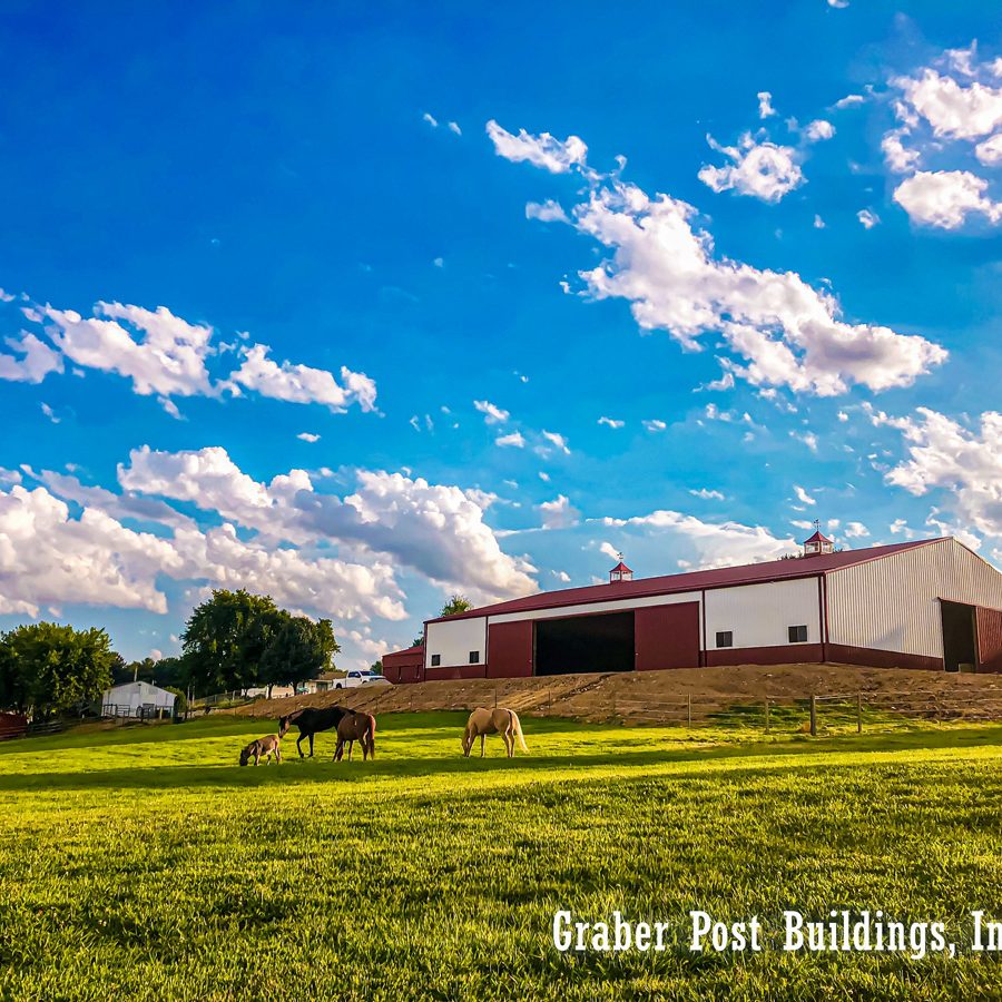 horse barn builders in the midwest