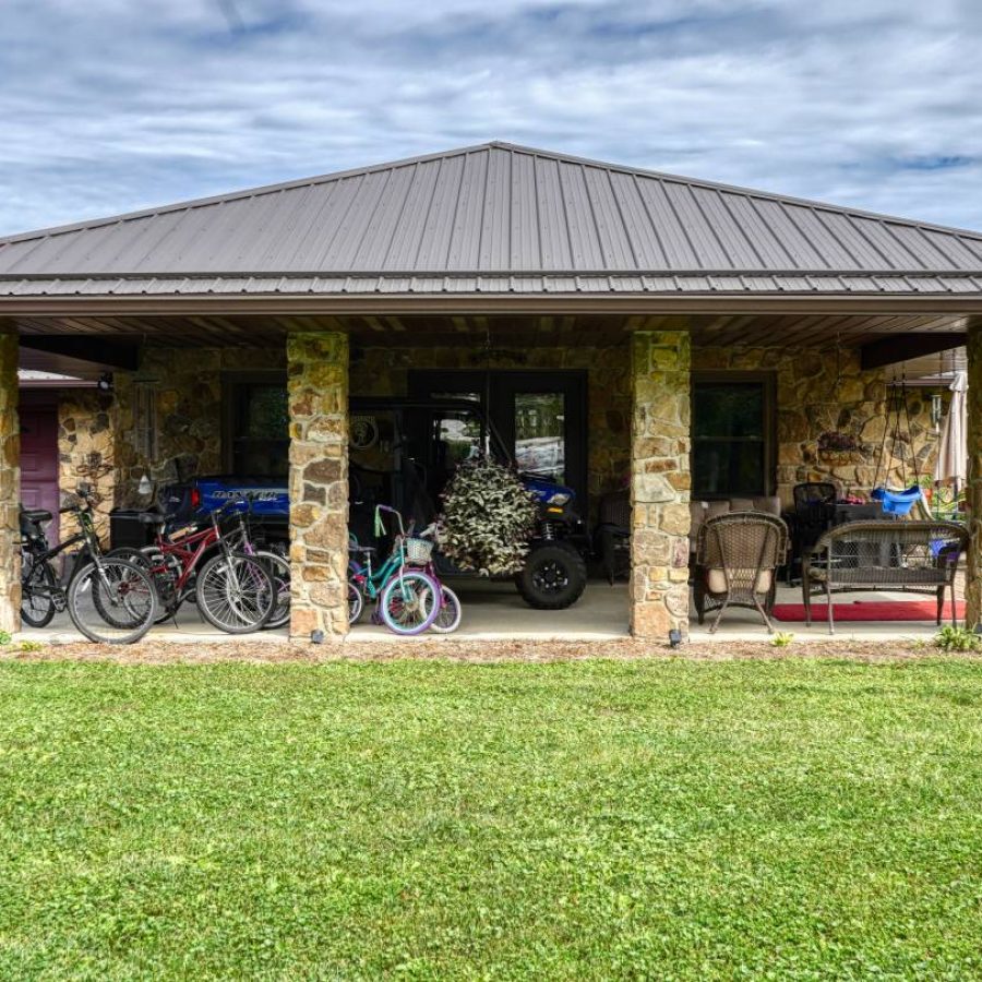 stone veneer columns